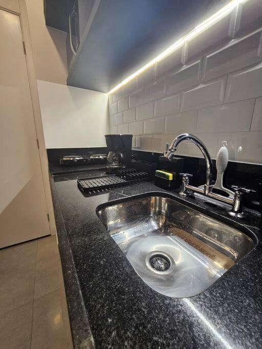 Ap 5 Min Consulado Americano Apartamento