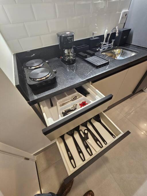 Ap 5 Min Consulado Americano Apartment